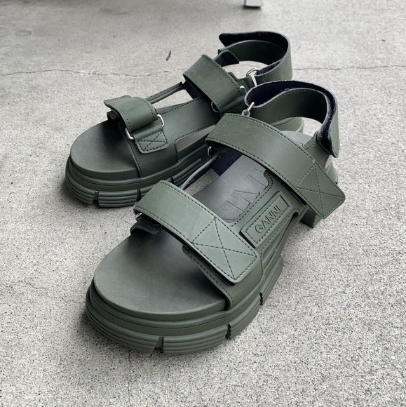 GANNI 37 Army Green Rubber Chunky Lug Sole Sandal - Picture 3 of 4